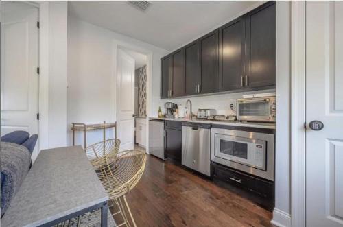 NEW - Heart of SOHO. Minutes to Downtown/Stadium 2 in Tampa, USA