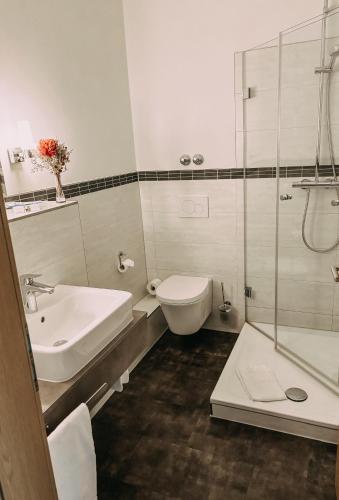 Komm' In Hotel - image 11