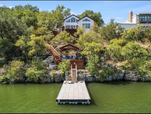 A Rare Find! - Bright & Gorgeous Lake Home in Marble Falls in Marble Falls, USA