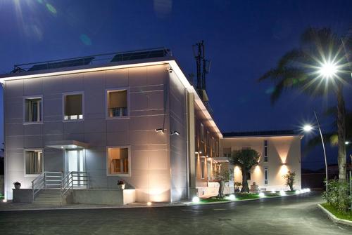 Plana Hotel - image 9