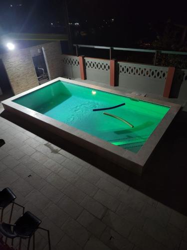 Le Chateau - Hummingbird Apartment in Bakhen