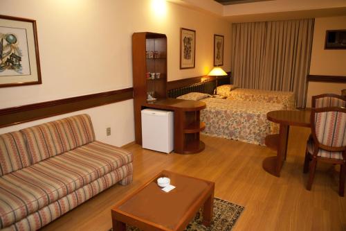 Luxury Twin Room image 3