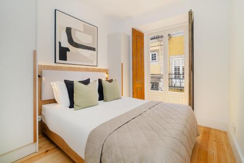 WHome Central Lisbon Hideaway in Lively Rua da Rosa, Lisboa