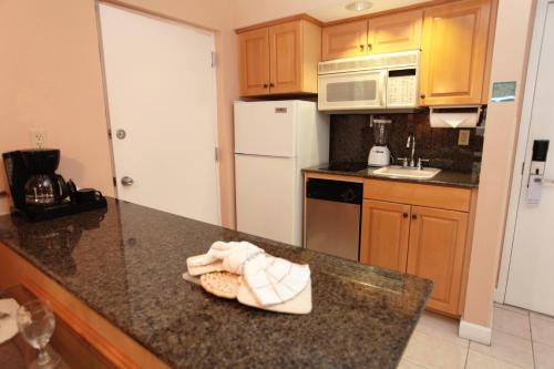Palm Beach Shores Resort and Vacation Villas in Palm Beach Shores, USA