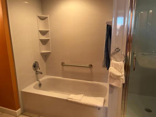Palm Beach Shores Resort and Vacation Villas - image 6