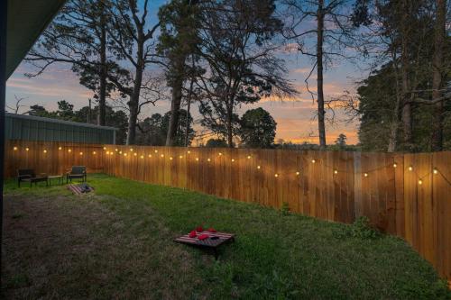 Lake Conroe Family Home | BBQ and Boat Ramp in Willis