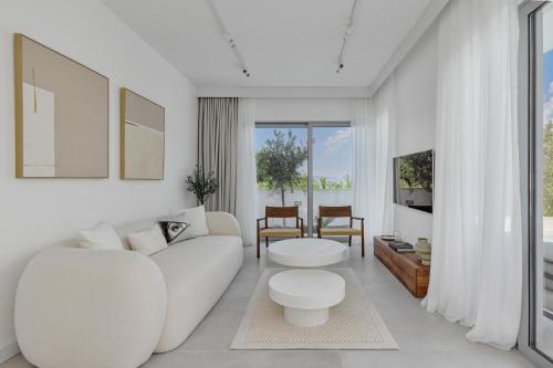 White Pearl Villa - image 4