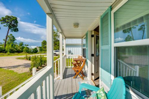 2 Mi to Carrabelle Beach Home with Yard and Porch in Carrabelle
