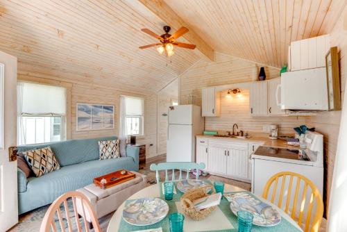 2 Mi to Carrabelle Beach Home with Yard and Porch in Carrabelle