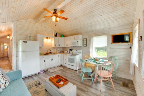 2 Mi to Carrabelle Beach Home with Yard and Porch in Carrabelle