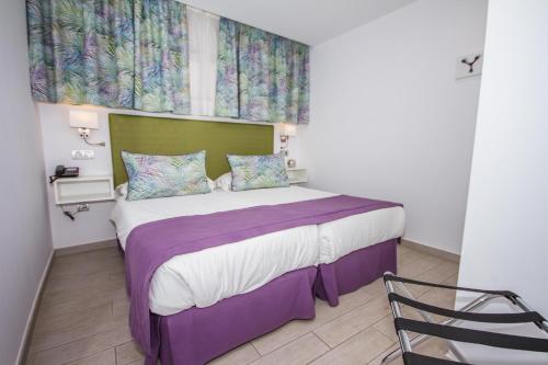 IG Nachosol Atlantic & Yaizasol by Servatur - Adults Only