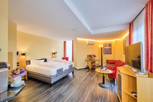 Deluxe Double Room with Balcony