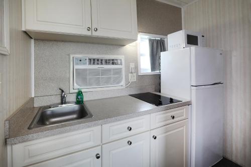 Lark Motel in Stone Harbor, USA