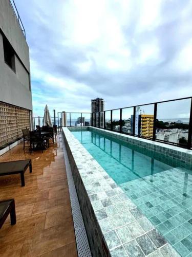 Studio na Barra, perto da praia, shopping e pontos turísticos com garagem grátis