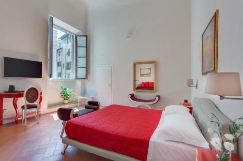 Superior Triple Room (Raffaello) room in Residenza D'Epoca Historia Luxury Boutique