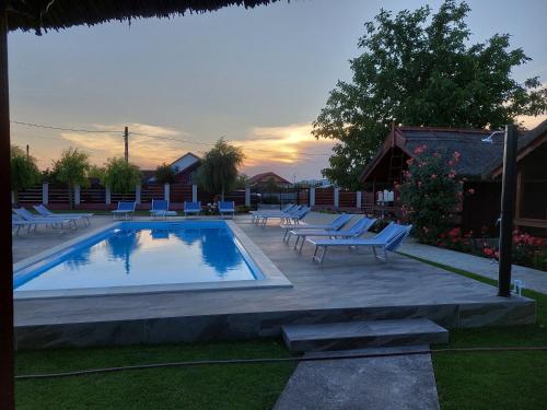 La Tavi casute tip camping in 穆里格凱奧爾