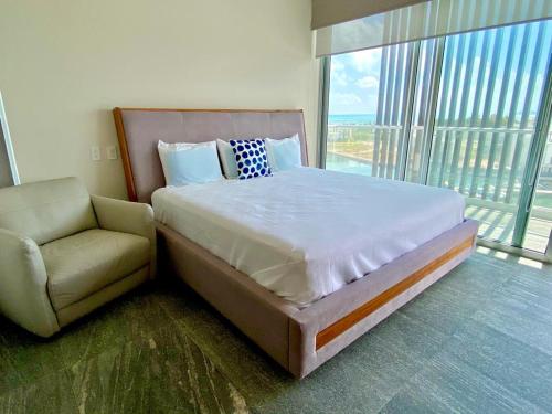 Rooftop pool- family apartment- ocean view -close, Cancún (photo 7)
