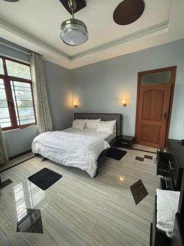 BiG LUXURY VILLA in Kibaha