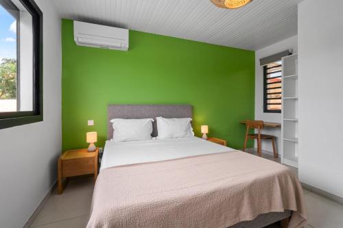 Three-Bedroom Villa image 8