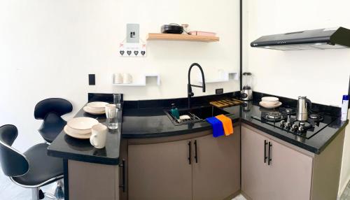 Konyha, cerca de los mejores restaurantes I TV l Wifi in Constanza