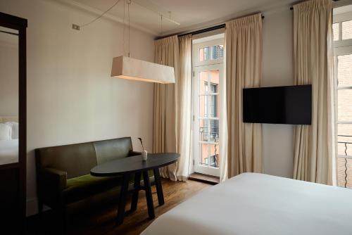 The Mercer - image 11