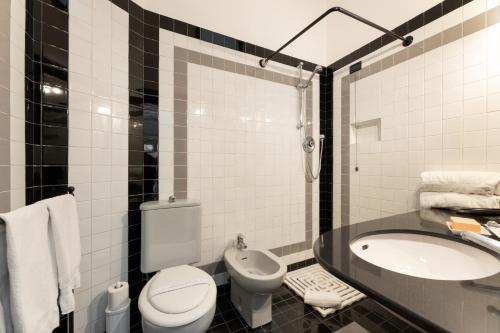 Three-Bedroom Apartment image 10