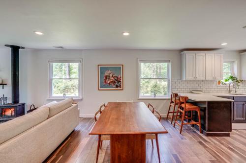 Family Home with Outdoor Oasis in Hudson Valley in High Falls