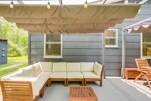 Family Home with Outdoor Oasis in Hudson Valley in High Falls