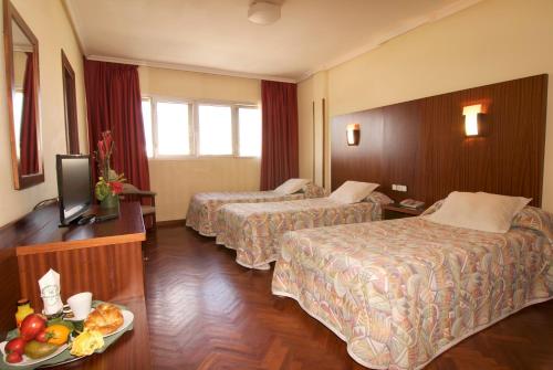 Hotel Galaico - image 9