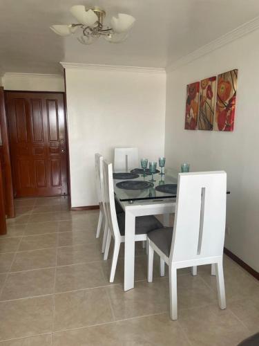 One-Bedroom Apartment image 10