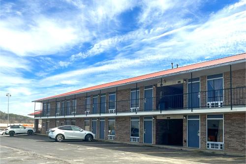 Regal Inn Guntersville By OYO Hwy 431 in Guntersville, USA