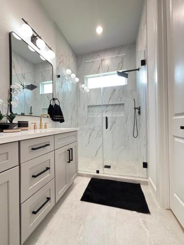 Dejs Modern Retreat Houston TX