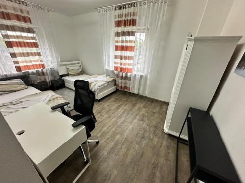 Double room and shared bathroom, Нюрнберг (фото 4)