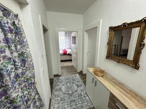 Double room and shared bathroom, Нюрнберг (фото 9)