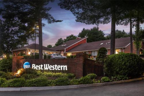 Best Western West Greenwich Inn - main image