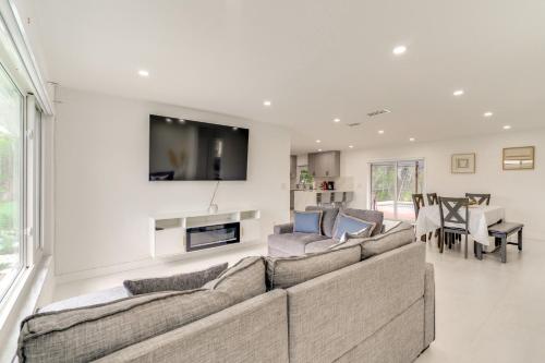 Swim, Golf and Explore Pet-Friendly Cape Coral Home, Cape Coral (fotografie 4)