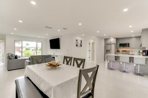 Swim, Golf and Explore Pet-Friendly Cape Coral Home, Cape Coral (fotografie 7)