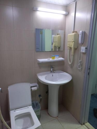 Middle East Hotel Dubai - image 14