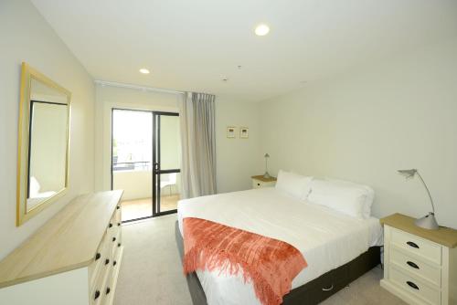 Two Bedroom Family Apartment image 6