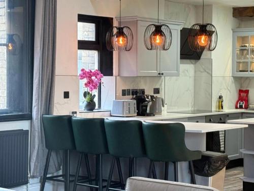 Luxury Double Liverpool City Centre Penthouses 8 guests over 2 apartments, Liverpool (photo 10)