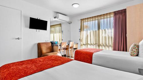 Twin Room image 1