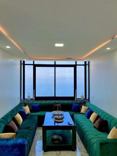 Dream rentals - green