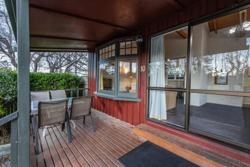 Balkon/teras, Alpine Springs Motel in Hanmer Springs