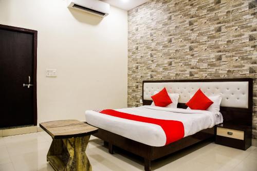 1 queen bed