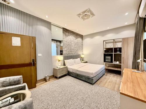 Superior Single Room image 3