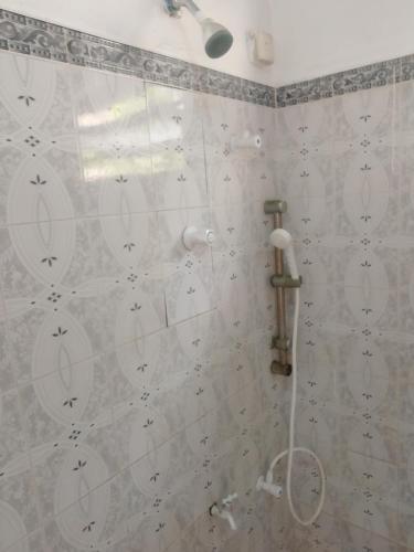 Family Room image 9