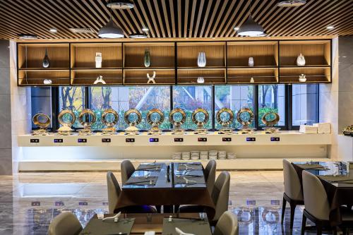 Food and beverages, Beijing CSN Pearl Hotel in Daxing District