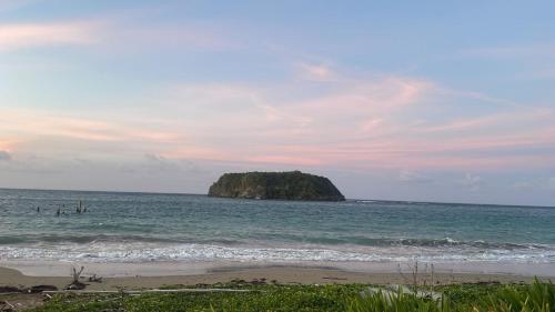 Strand, Glen Sea Inn in Port Maria