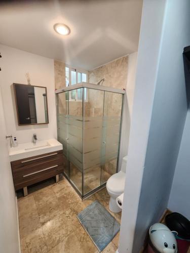 Suite Privada con Terraza y Baño, 5 min Six Flags (Suite Privada con Terraza y Bano, 5 min Six Flags) near Six Flags Mexico