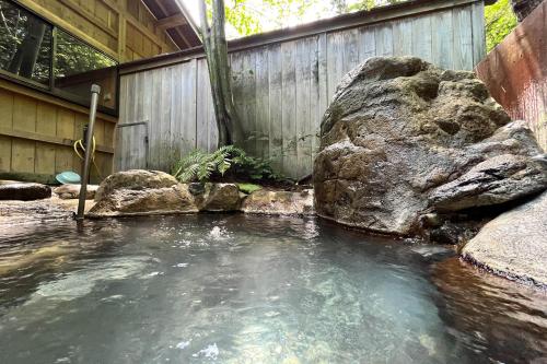 Open air bath, 湯の花ふわり 湯元館 in Chubu Sangaku National Park